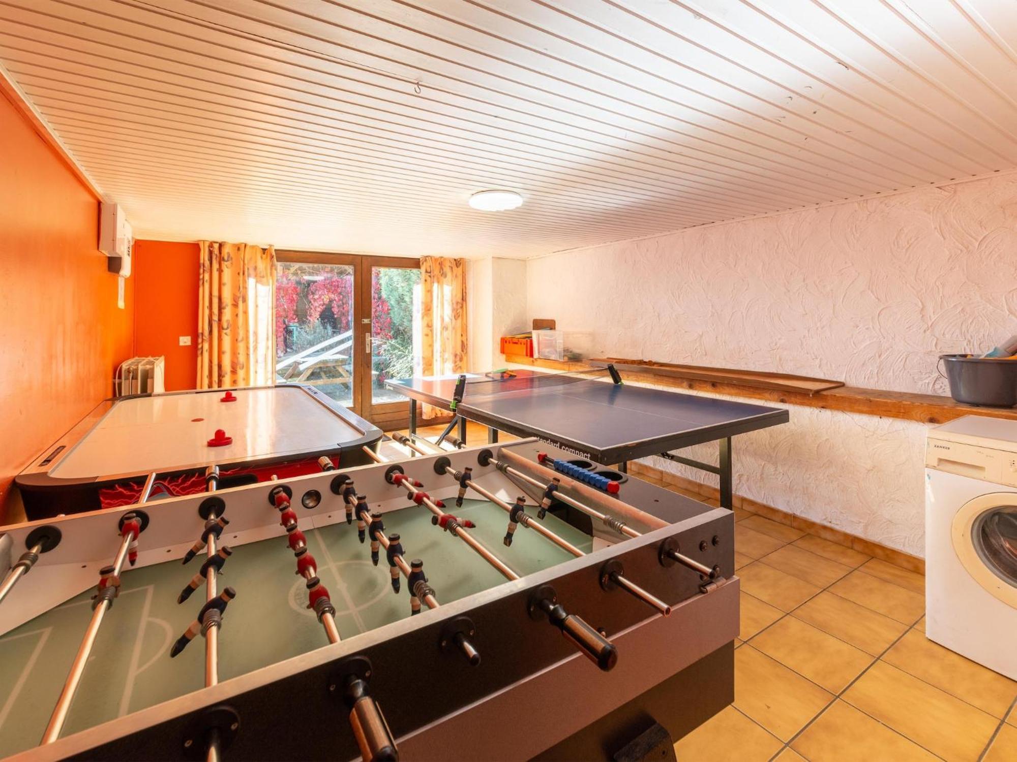 Wonderful Holiday Home In Montleban With Sauna Εξωτερικό φωτογραφία